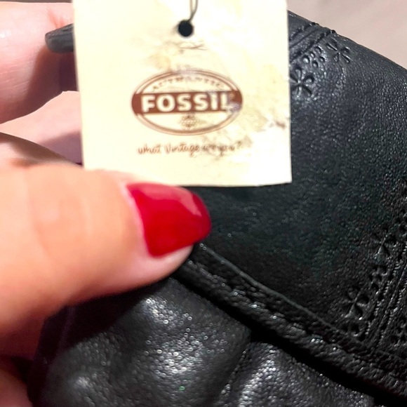 NWT Fossil Talita Flap Clutch Blk Leather Etched Embroidered Wallet Floral Liner - Picture 9 of 13